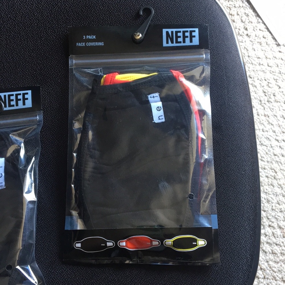Neff 3 pk face coverings mask Nike beanie hat masks neck warmers